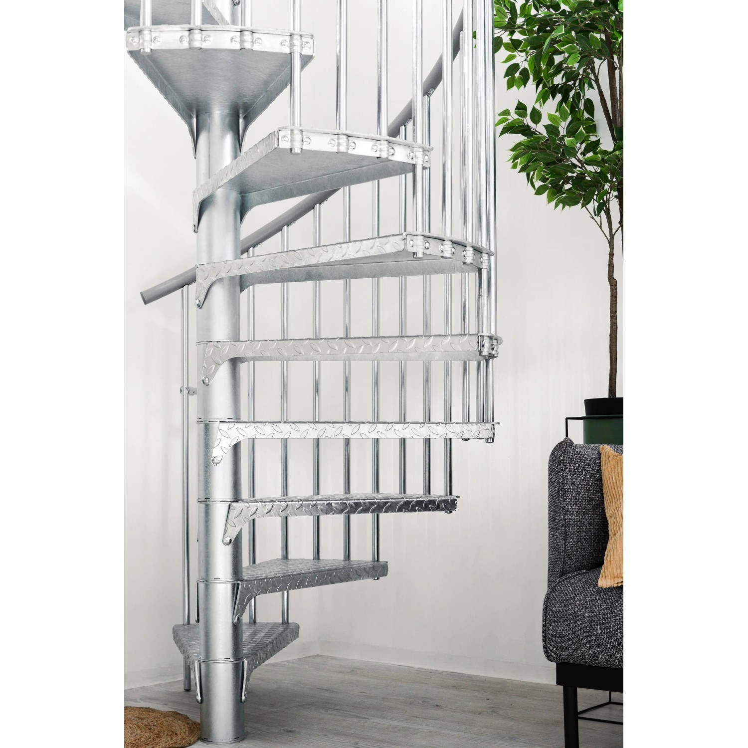 Minka kültéri lépcső Rondo Zinc Smart 120 cm, horganyzott csigalépcső fém korláttal és bordázott lépcsőfokokkal. Minka kültéri lépcső Rondo Zinc Smart 120 cm, horganyzott csigalépcső fém korláttal és bordázott lépcsőfokokkal.