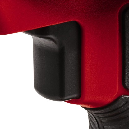 Közelkép: Az Einhell Power X-Change CE-AP 18 Li-Solo akkus légpumpa rögzíthető kapcsolója. Közelkép: Az Einhell Power X-Change CE-AP 18 Li-Solo akkus légpumpa rögzíthető kapcsolója.