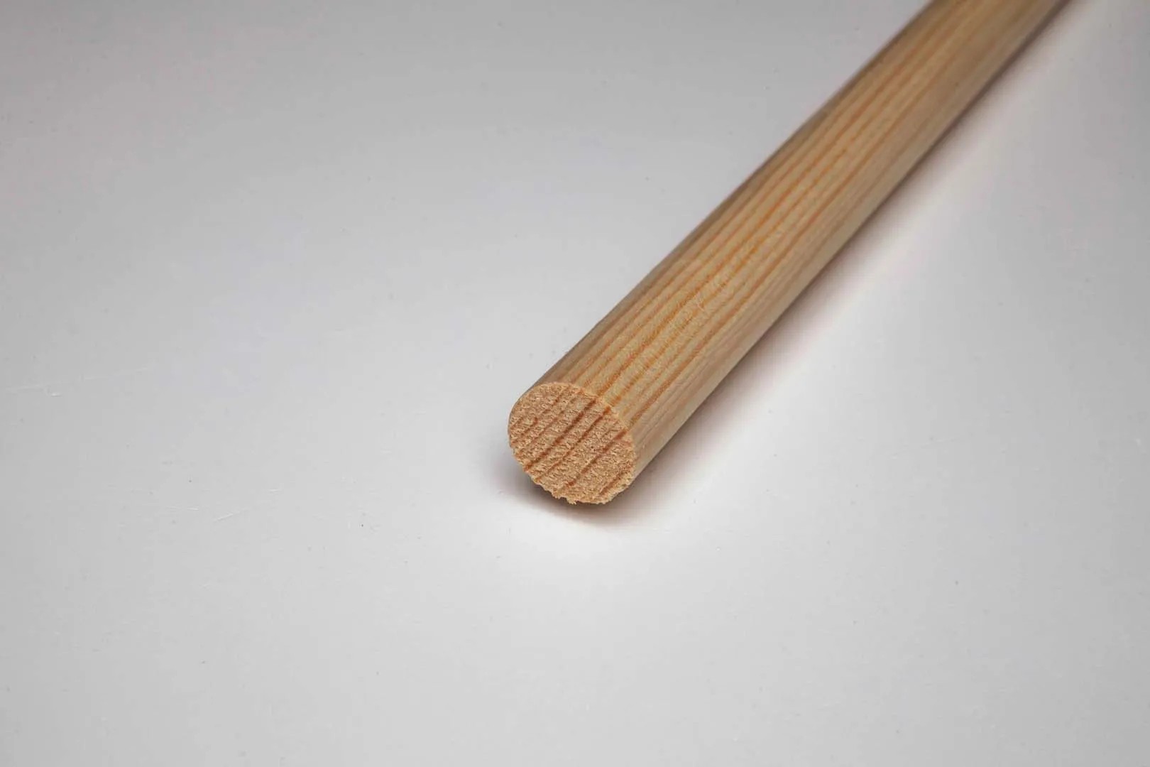 Rúd erdeifenyő 20 mm x 2100 mm Rúd erdeifenyő 20 mm x 2100 mm