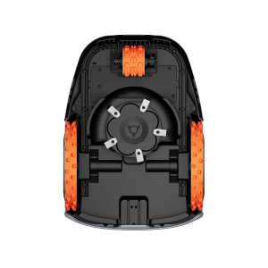 A Segway Navimow i206E AWD robotfűnyíró alja, késekkel és összkerékhajtással.