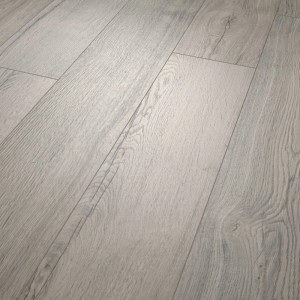 Egger NatureSense Aqua laminált padló, 10 mm, vízálló, szürke fa hatású.