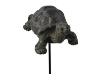 Dekorfigura bébi teknős rúdon 11 cm