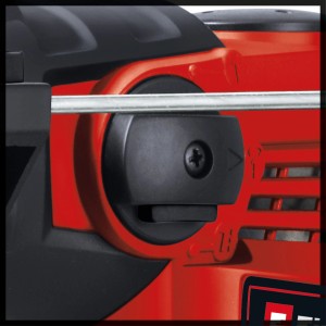 Közelkép: Einhell TC-RH 1600 fúrókalapács, piros ház, fekete kapcsoló.