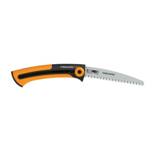 Fiskars Xtract kézi fűrész durva fogazással, 22,5 cm pengehossz, narancs-fekete nyél.