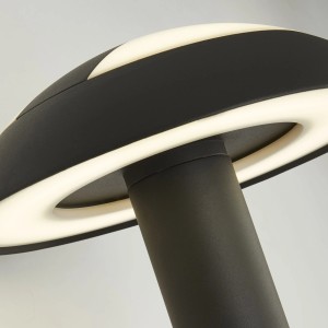 Modern, fekete LED kültéri fali lámpa gomba designnal a kertbe.