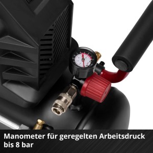 Közelkép: Einhell TC-AC 190/24/8 I OF kompresszor manométerrel és nyomáscsökkentővel.