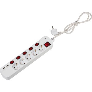 Fehér 5-ös elosztó USB-vel és túlfeszültség-védelemmel.