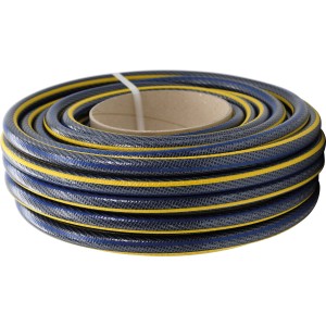 Feltekert LUX-TOOLS PRO kerti tömlő, 13 mm (1/2 hüvelyk), kék sárga csíkokkal.