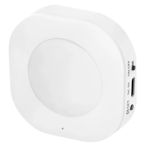 Fehér Osram Smart+ mozgásérzékelő kapcsolóval és USB porttal.