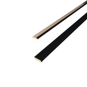 Egger Decowall AL537 fedőléc fekete és fa hatású, 2,4 m hosszú.