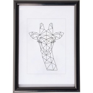 Fekete műanyag képkeret (10x15 cm) paszpartuval és geometrikus zsiráf mintával.
