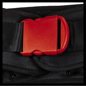 Közelkép: Einhell GE-PB 36/18 Li akkumulátoros öv piros csattal. Power X-Change tartozék.