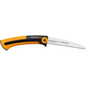 Fiskars kézi fűrész 16 cm-es fűrészlappal, összecsukható a biztonságos szállításhoz.