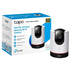 Tapo Smart Home biztonsági kamera, forgatható, 2K QHD felbontással és csomagolással.