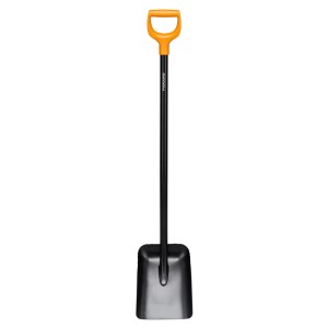 Fiskars Solid fém lapát D-markolattal, ideális kertészkedéshez és talajműveléshez.