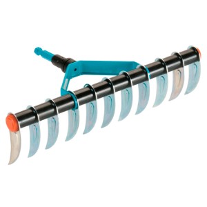 Gardena combisystem gyepszellőztető 35 cm munkaszélességgel a moha és a gyepfilc eltávolításához.