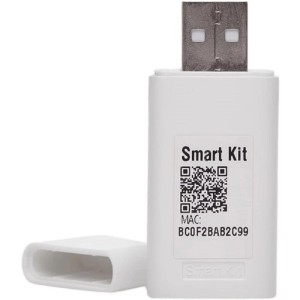 Fehér t.b.t. USB-kulcs légkondicionálókhoz QR-kóddal és levehető kupakkal.