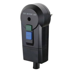 Fekete RCD adapter teszt és reset gombbal a nagyobb biztonság érdekében.