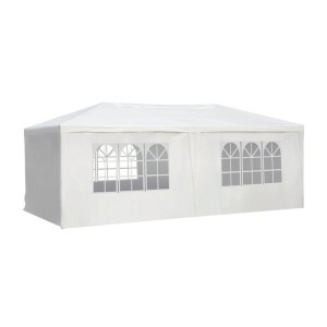 Fehér partysátor / pavilon ablakokkal.