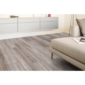 Laminált padló Comfort Tölgy Antik Szürke 7 mm nappaliba fektetve.