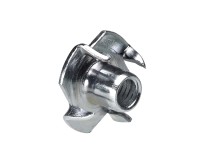 Beütős anya M6 horganyzott Beütős anya M6 horganyzott