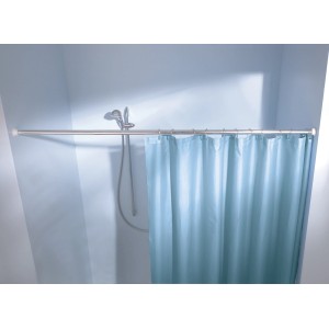 Króm színű, kihúzható Kleine Wolke rugós rúd (130-250 cm) zuhanyfüggönnyel a fürdőszobában.
