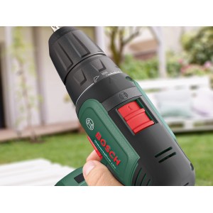 A Bosch 18V UniversalDrill 18V Solo akkus fúrócsavarozó részletei.