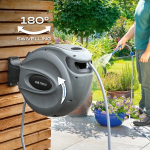 Szürke LUX-TOOLS fali tömlődoboz 20m tömlővel, automatikus feltekerés, 180°-ban forgatható, kerti öntözés.
