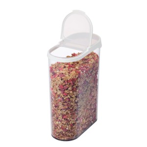 Átlátszó SmartStore Flip szárazélelmiszer tároló 2,4 l, müzlivel töltve.