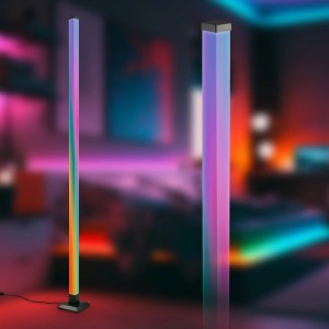 Modern LED állólámpa színváltással a hangulatos világításhoz.
