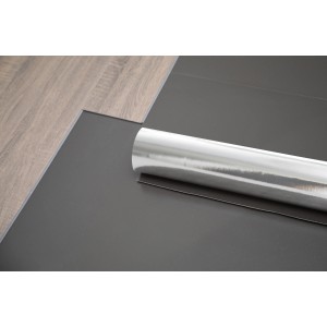 Vortis Protect Plus vinyl padlóalátét, 1 mm vastag, tekercs szürke alapon.