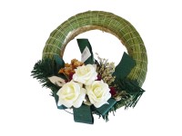 Díszített gyékénykoszorú