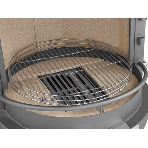 Közelkép: Jamestown Kelton acél grillkandalló grillráccsal.
