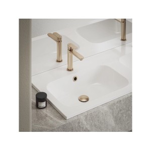 Mosdókagyló arany hatású csapteleppel. Modern design fürdőszobába és WC-be.