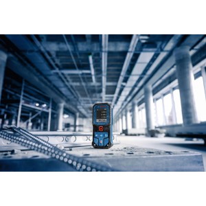 Bosch Professional GLM 40-31 lézeres távolságmérő a pontos mérésekhez az építkezéseken.