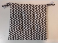 Körtűzött párna tépőzáras 35 cm x 35 cm többféle mintával Körtűzött párna tépőzáras 35 cm x 35 cm többféle mintával