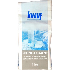 Knauf Gyorscement 1 kg-os zsák, gyorsan kötő cementhabarcs javításokhoz és rögzítésekhez.