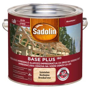 Sadolin színtelen fa alapozó fém vödörben, kültéri használatra.