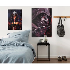 Két Komar feszített vászonkép Darth Vaderrel fekete-piros, lángoló stílusban, hálószobában ágy és éjjeli szekrény felett.
