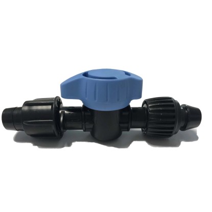 Csepegtető szalaghoz csap