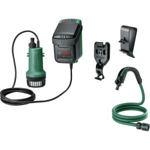 Bosch Akku GardenPump 18V-2000 Solo tartozékokkal kerti öntözéshez.