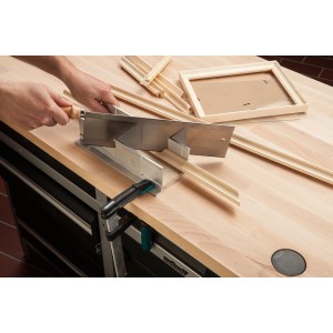 Wolfcraft finom kézi fűrész 300 mm használat közben gérvágó ládával fa lécek fűrészeléséhez.