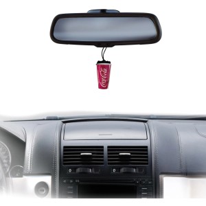 Airflair Coca Cola Cherry 3D pohár alakú autóillatosító a visszapillantó tükrön.