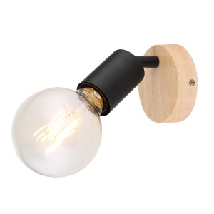 Modern LED spotlámpa fa talppal és fekete lámpafejjel.