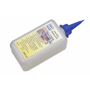 LUX pneumatikus gépolaj, 200ml-es flakon kék csavaros kupakkal.