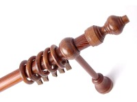 Fa szimpla karnis 160 cm barna