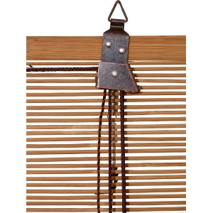 Közelkép: OBI bambusz roló (sötét tölgy, 80x160cm) zsinórral és felfüggesztéssel.