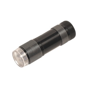 Fekete 9 LED-es alumínium zseblámpa elemekkel.