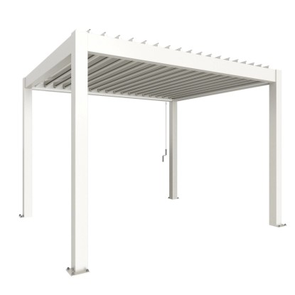 Fehér Biohort Pergola 3,5 m x 3 m teraszfedés lamellákkal.