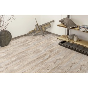 Kaindl Masterfloor Laminált 8 mm Tölgy Bjorg, világos fa hatású a nappaliban.